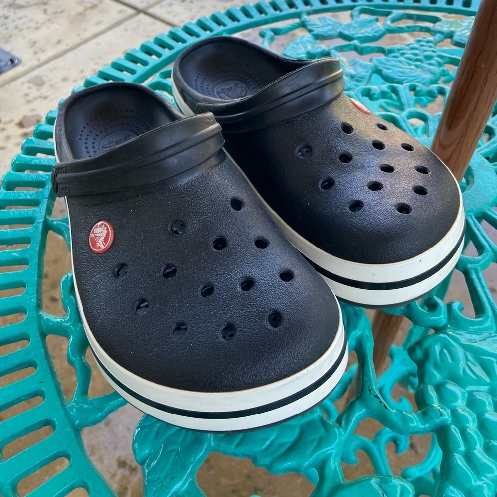 Black Bayaband Crocs Mens 6 Womens 8
